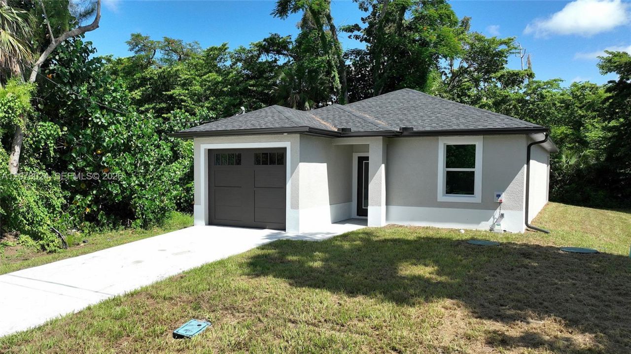 2323 Unity Ave. , Fort Myers, FL 33901 Photo