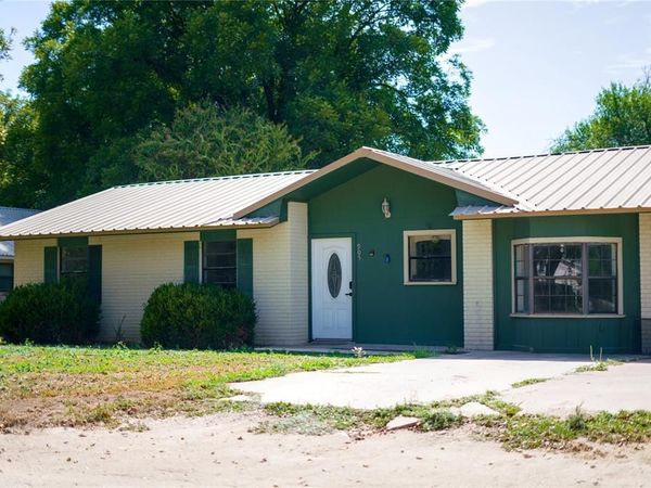 905 N 9th Street, San Saba, TX 76877