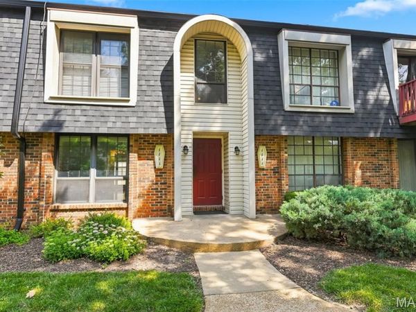 1111 Appleseed Lane, Unit A, Olivette, MO 63132