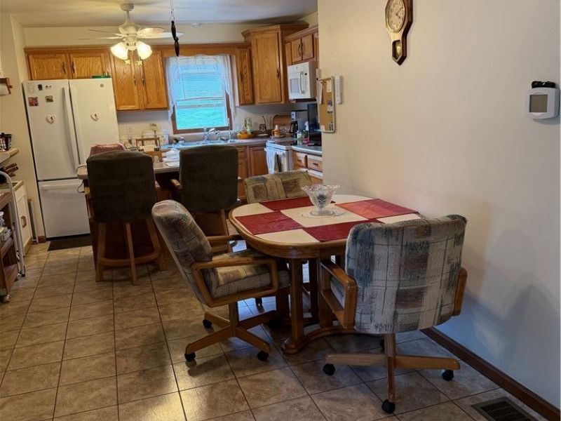60 Woods Boulevard, Leetonia, OH 44431 Photo 11