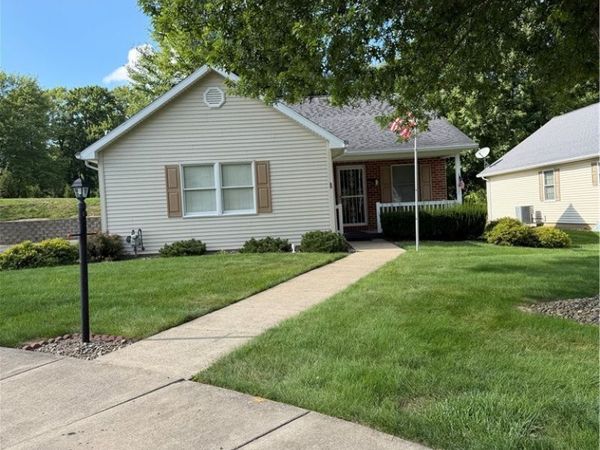 60 Woods Boulevard , Leetonia, OH 44431