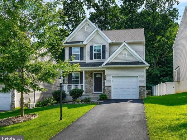 135 SUNBURY WAY, RED LION, PA 17356