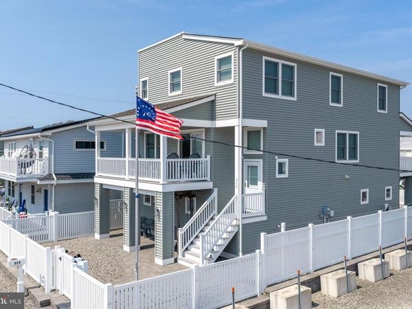 515 LONG BEACH BOULEVARD, SHIP BOTTOM, NJ 08008