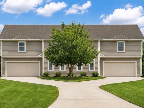 5133 Woodland Drive, Shawnee, KS 66218