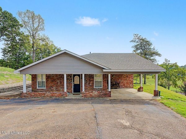 3480 Woodland Lake Road, Hernando, MS 38632