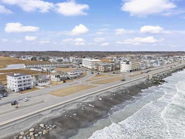 580 Winnacunnet Road, Unit 105, Hampton, NH 03842