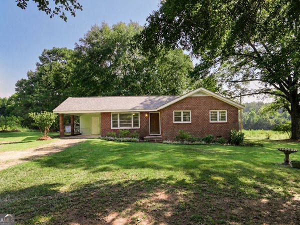 1711 Hebron Church Road, Statham, GA 30666