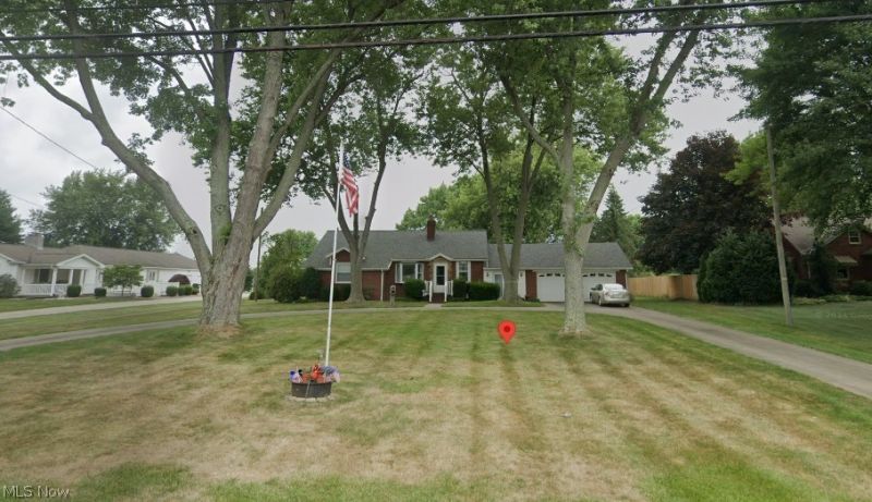 1459 Schneider Street Nw, North Canton, OH 44720 Main Photo