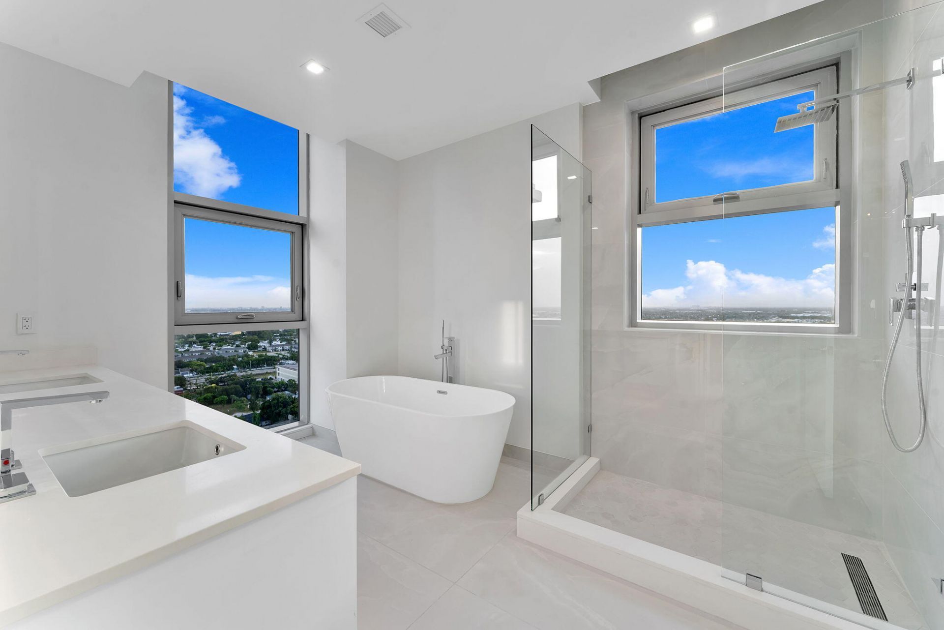220 Lake Shore Drive, Unit 2223, Lake Park, FL 33403 Photo