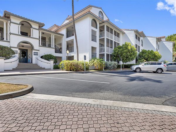 17900 NE 31st Court, Unit 1117, Aventura, FL 33160
