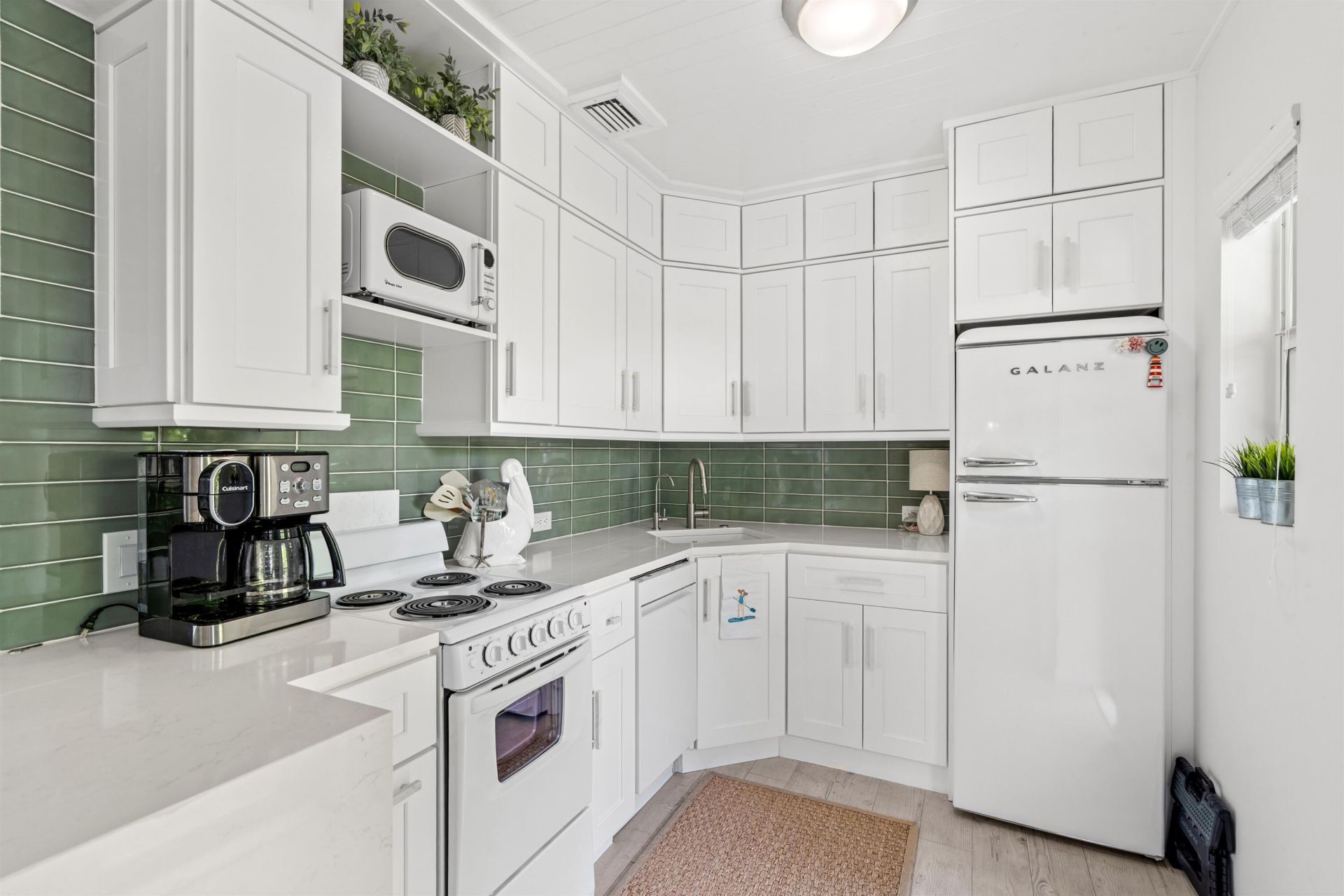 1025 Casuarina Road, Unit 7, Delray Beach, FL 33483 Photo