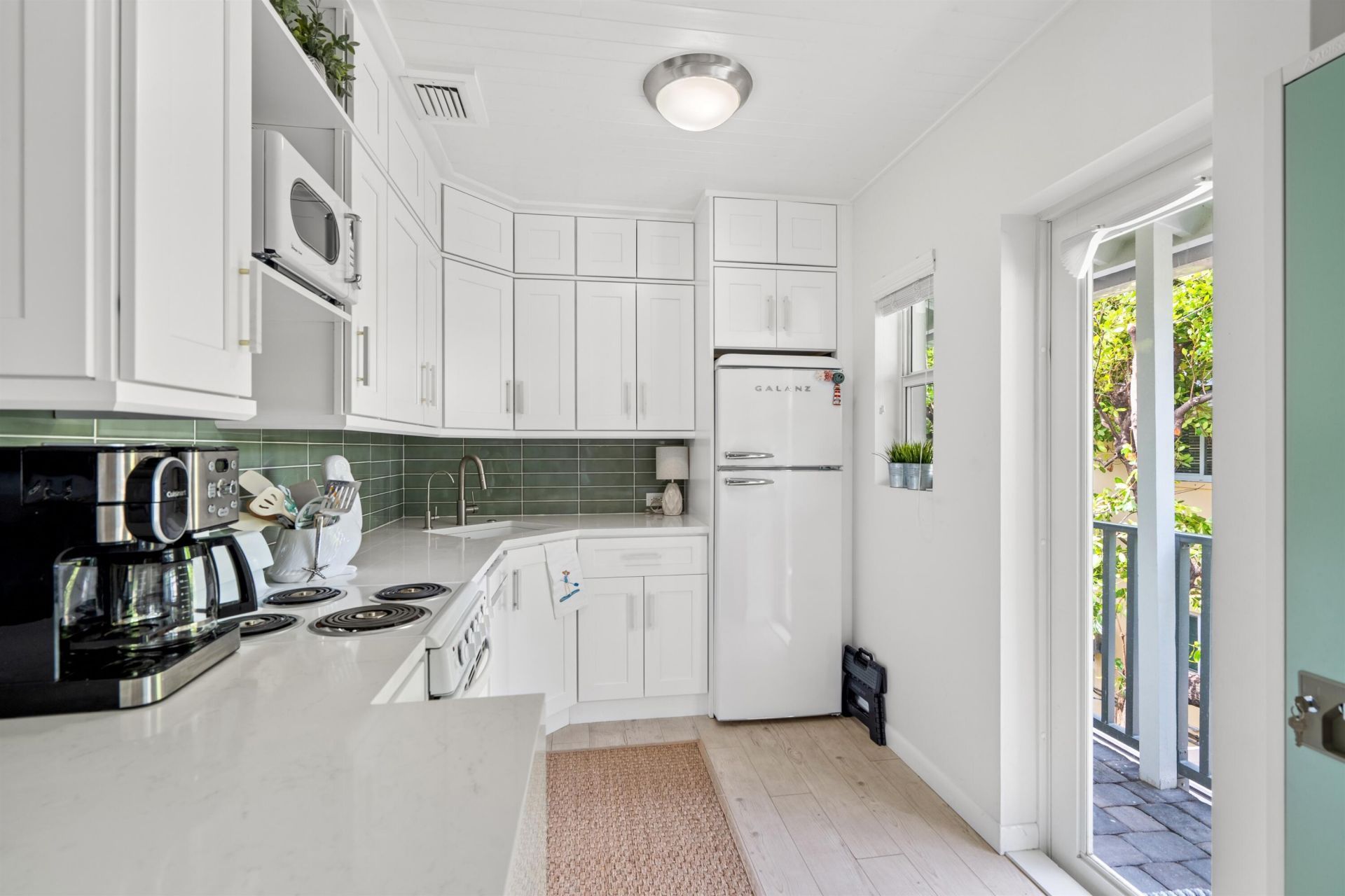 1025 Casuarina Road, Unit 7, Delray Beach, FL 33483 Photo