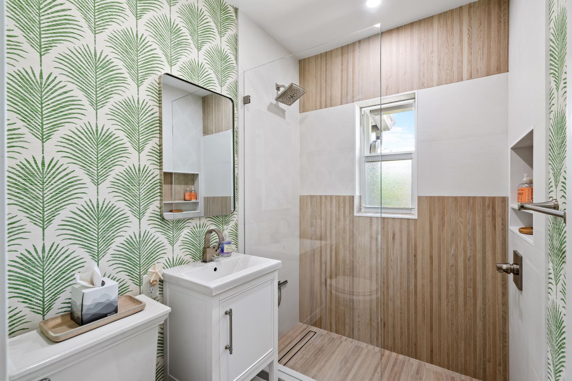 1025 Casuarina Road, Unit 7, Delray Beach, FL 33483 Photo