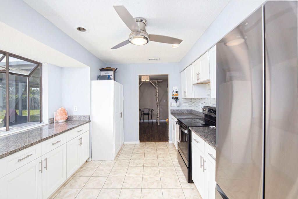 1337 SE Roanoke Street, Port Saint Lucie, FL 34952 Photo