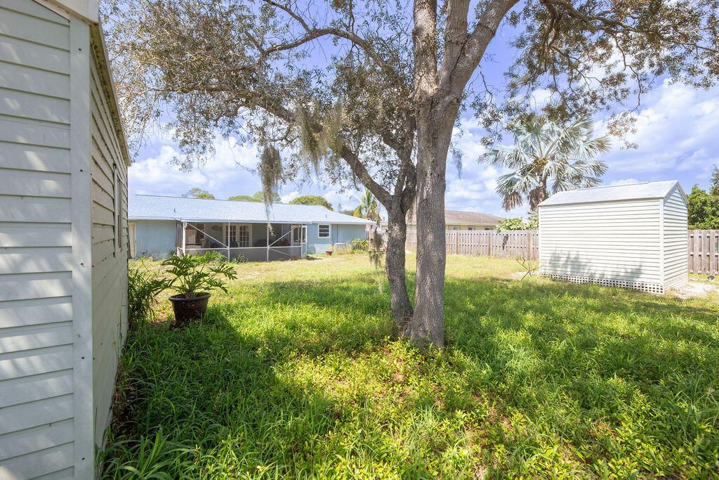 1337 SE Roanoke Street, Port Saint Lucie, FL 34952 Photo
