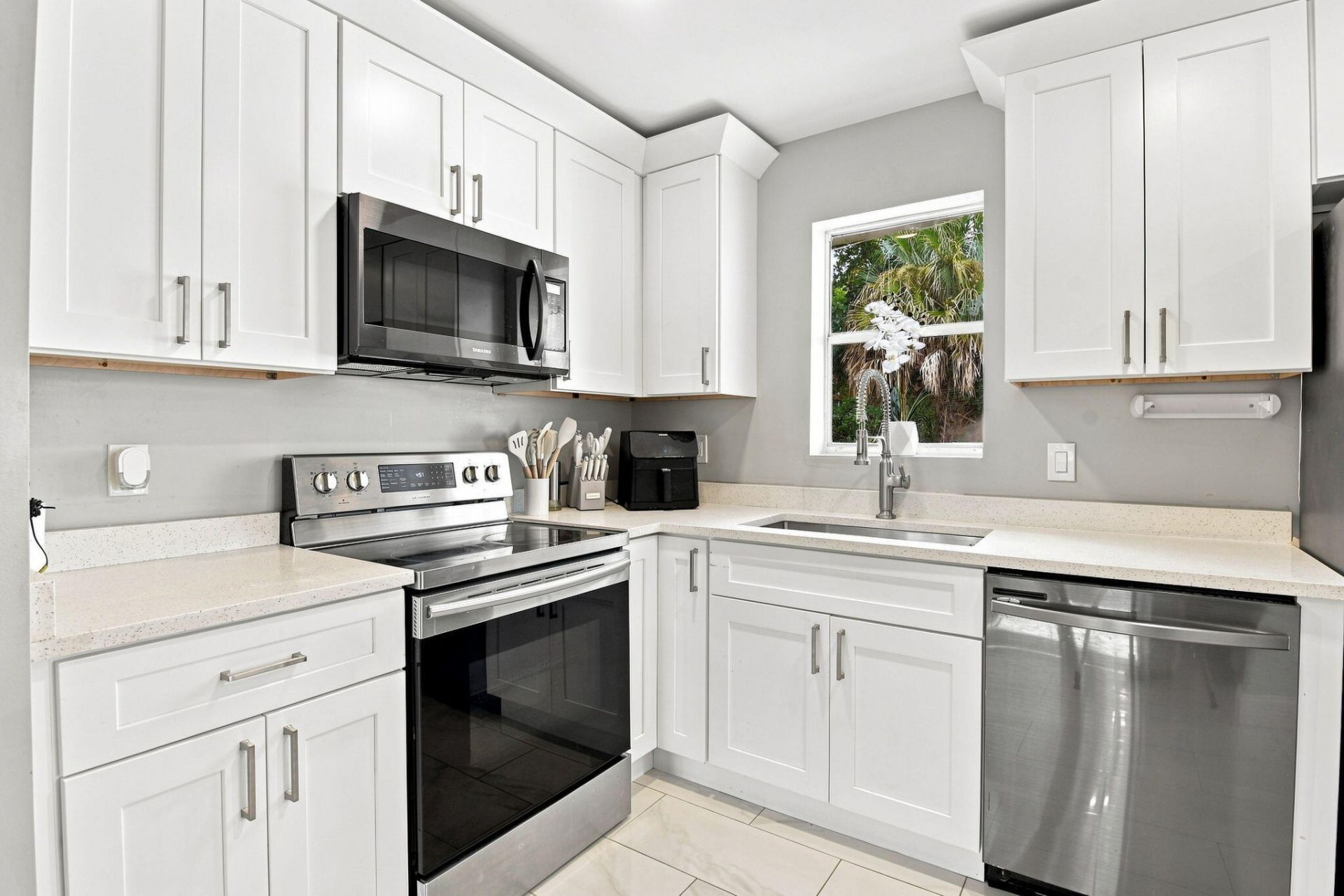 1217 W 32nd Street, Riviera Beach, FL 33404 Photo