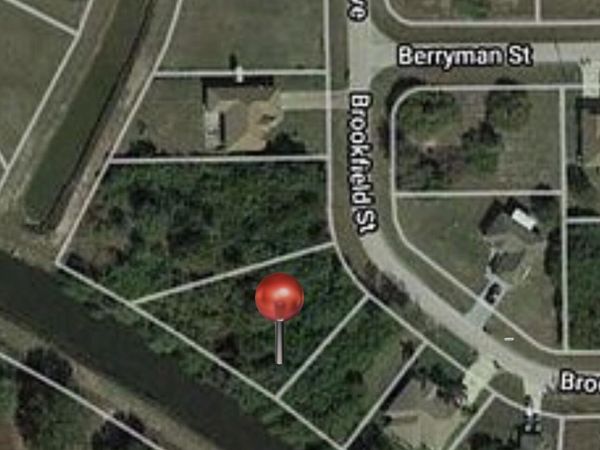 801 CHAPLIN Avenue, Lehigh Acres, FL 33971