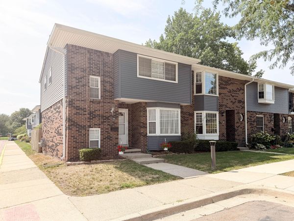 2806 Page Avenue, Ann Arbor, MI 48104