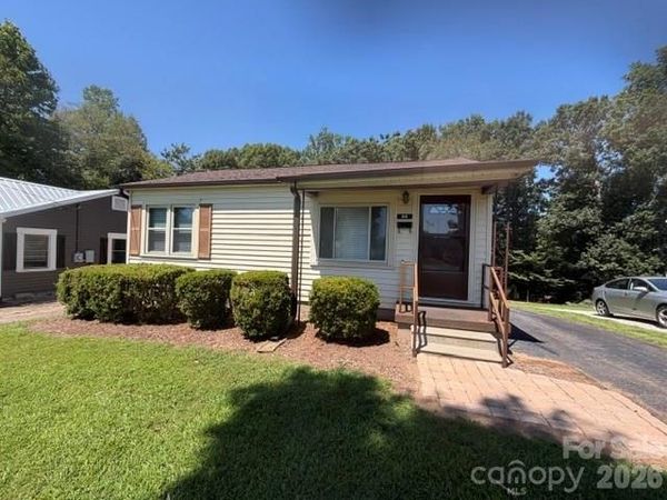 44 Ridgecrest Drive, Marion, NC 28752