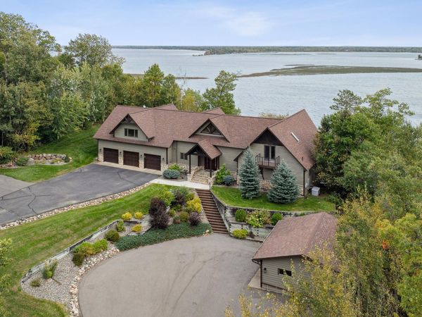 10568 Pine Song Drive SW, Nisswa, MN 56468