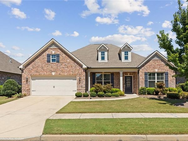 3898 Heirloom Loop Court , Buford, GA 30519