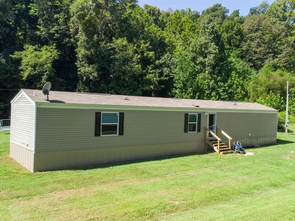 2861 Smith , Greenup, KY 41144