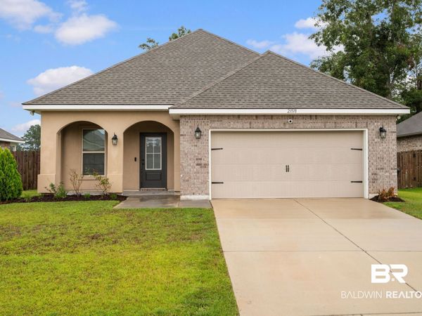 23518 District Drive, Robertsdale, AL 36567