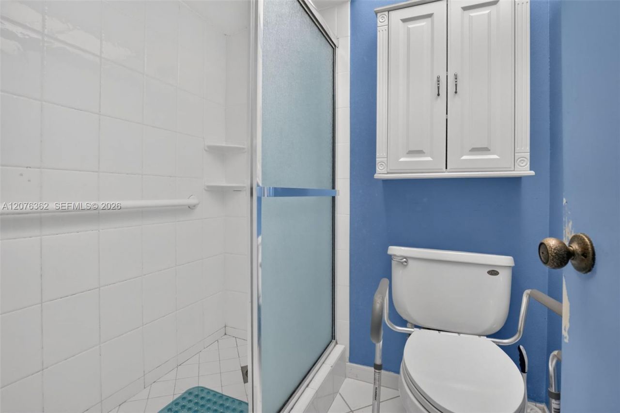 9721 Sunrise Lakes Blvd , Unit 102, Sunrise, FL 33322 Photo