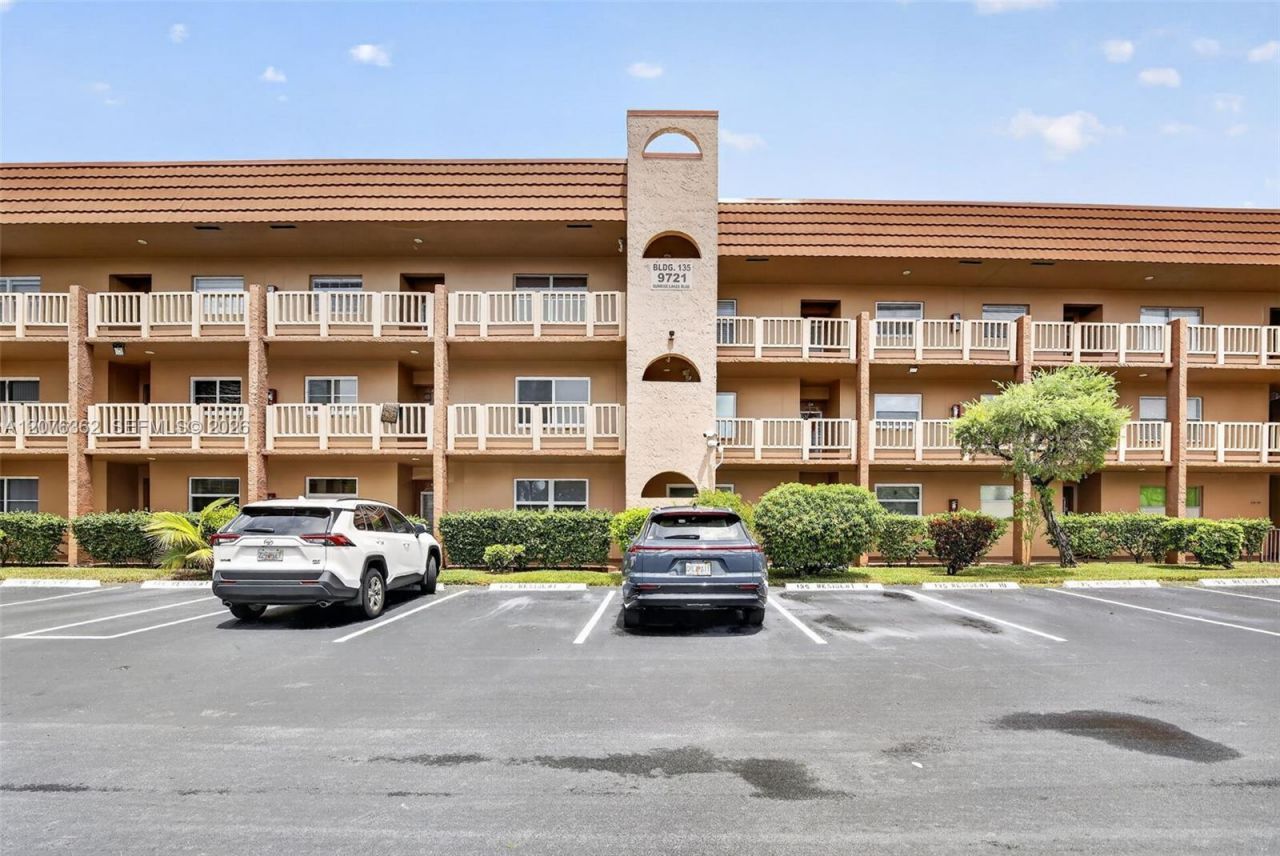 9721 Sunrise Lakes Blvd , Unit 102, Sunrise, FL 33322 Photo