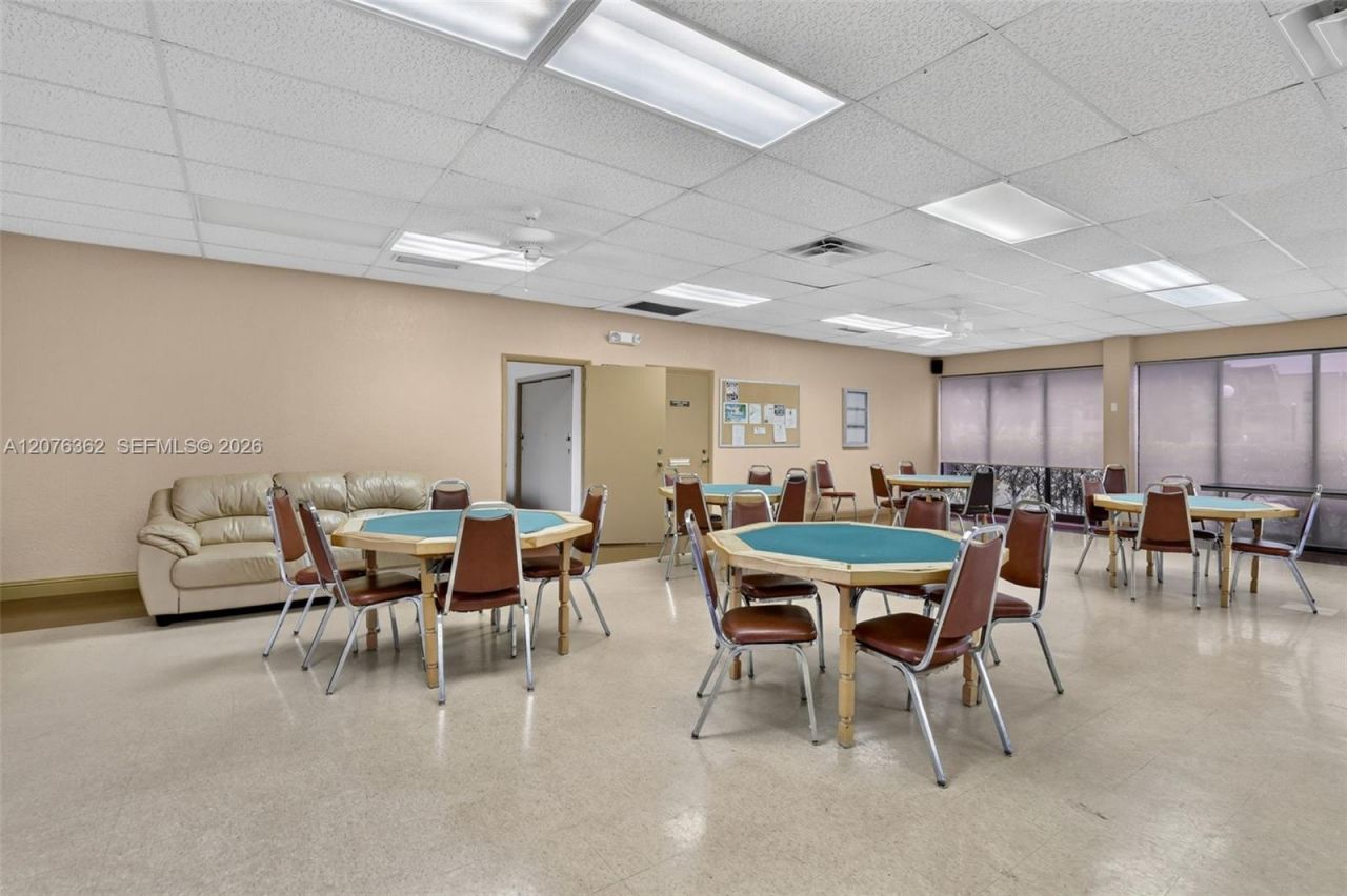 9721 Sunrise Lakes Blvd , Unit 102, Sunrise, FL 33322 Photo