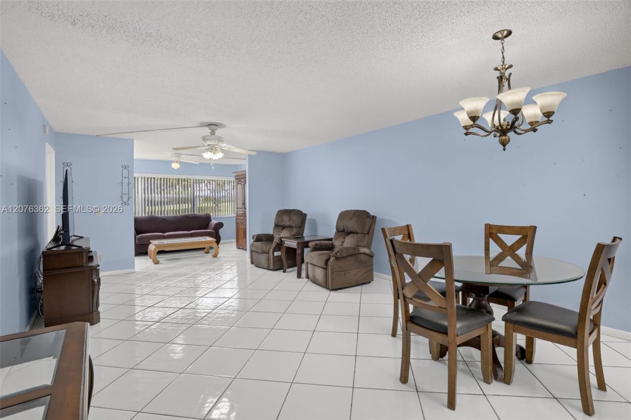 9721 Sunrise Lakes Blvd , Unit 102, Sunrise, FL 33322 Photo