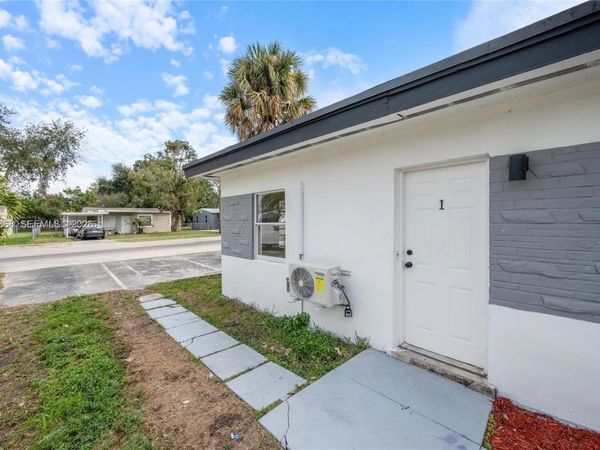 417 NW 15th Ave , Fort Lauderdale, FL 33311
