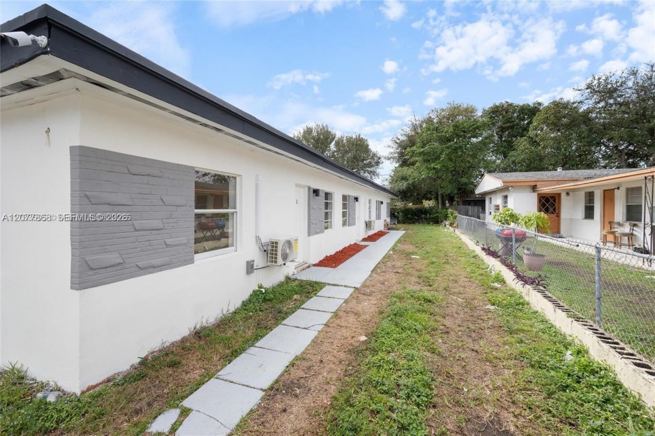 417 NW 15th Ave , Fort Lauderdale, FL 33311 Photo