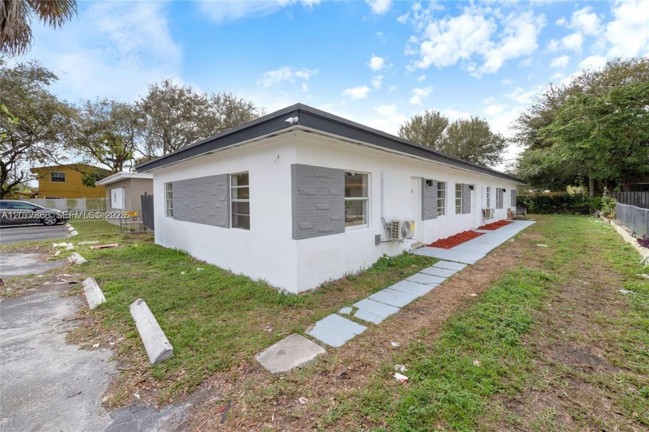 417 NW 15th Ave , Fort Lauderdale, FL 33311 Photo