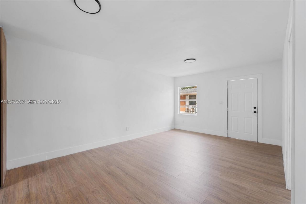 417 NW 15th Ave , Fort Lauderdale, FL 33311 Photo