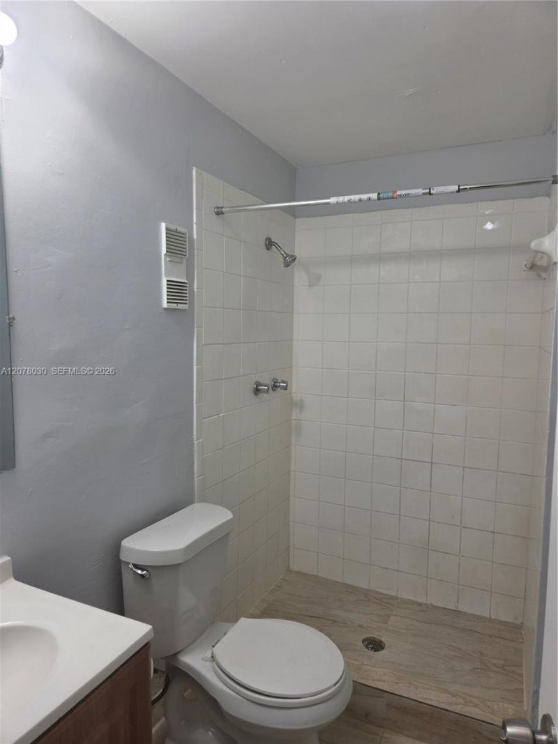 20520 NW 15th Ave , Unit 230, Miami Gardens, FL 33169 Photo