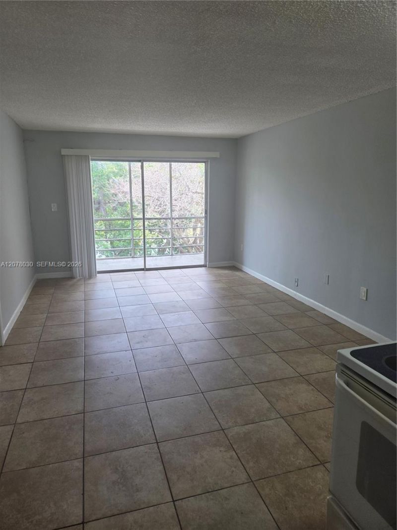 20520 NW 15th Ave , Unit 230, Miami Gardens, FL 33169 Photo
