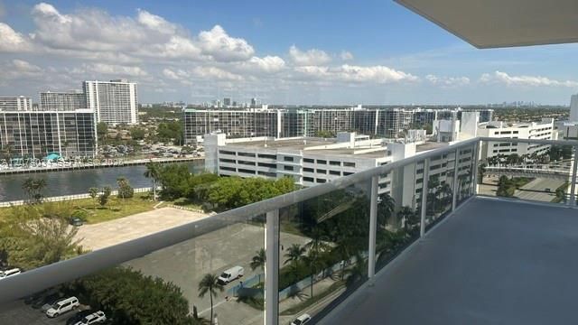 3725 S Ocean Dr, Unit 1427, Hollywood, FL 33019 Photo
