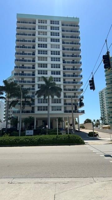 3725 S Ocean Dr, Unit 1427, Hollywood, FL 33019 Photo