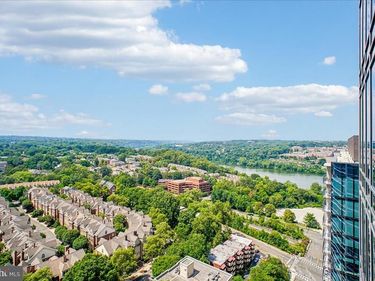 1881 N NASH STREET, Unit PH8, ARLINGTON, VA 22209