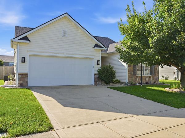 19520 Chip Shot Road , Noblesville, IN 46062