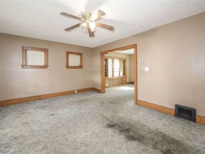 2261 8th Street SW, Akron, OH 44314 Photo 10