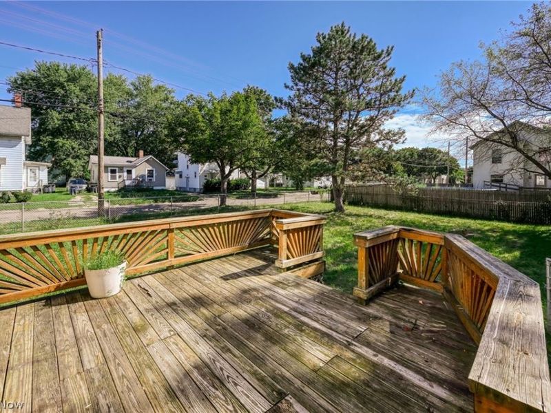 2261 8th Street SW, Akron, OH 44314 Photo 29