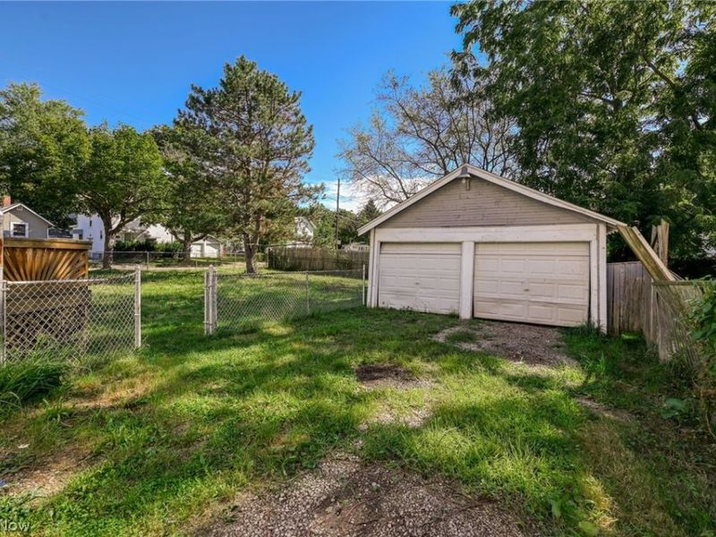2261 8th Street SW, Akron, OH 44314 Photo 31