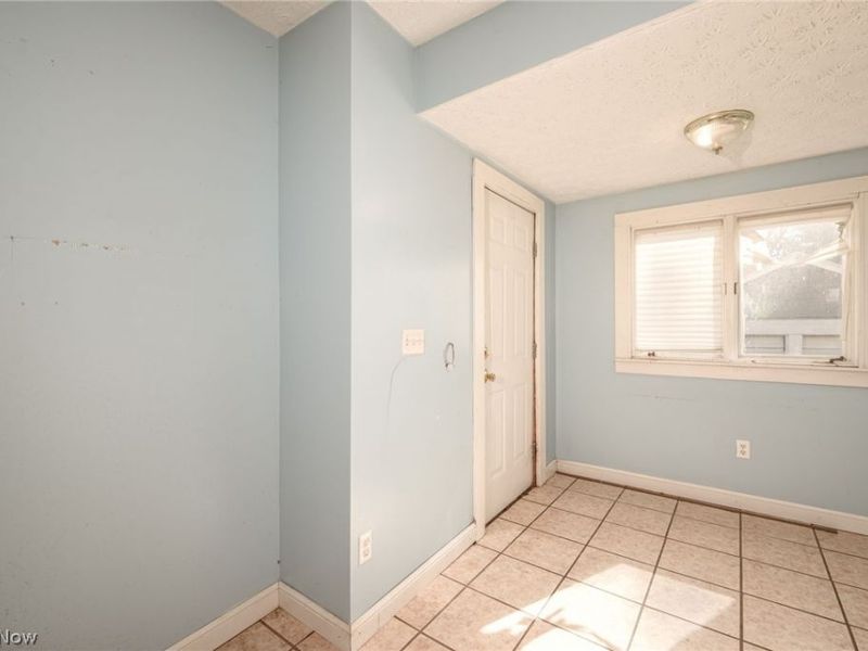 2261 8th Street SW, Akron, OH 44314 Photo 9