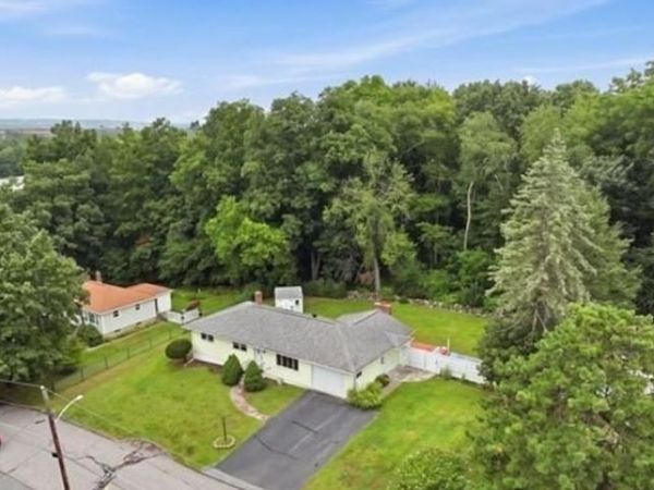 7 Hawthorne Street, Grafton, MA 01536