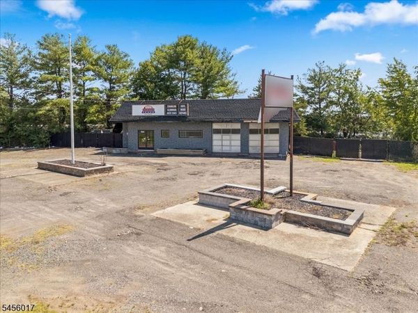3545 Rt22, Readington, NJ 08889