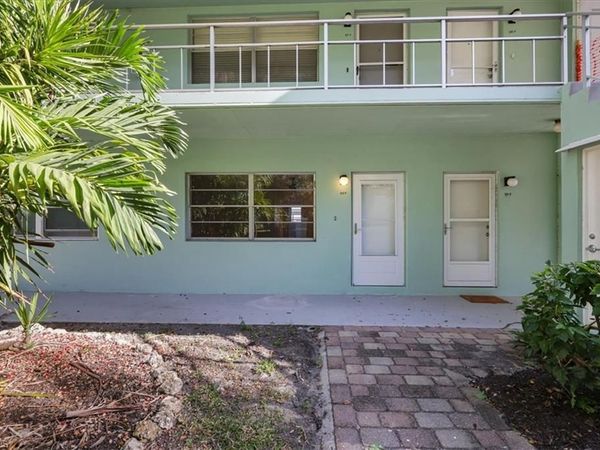 3225 E Riverside DR, Unit 63F, FORT MYERS, FL 33905