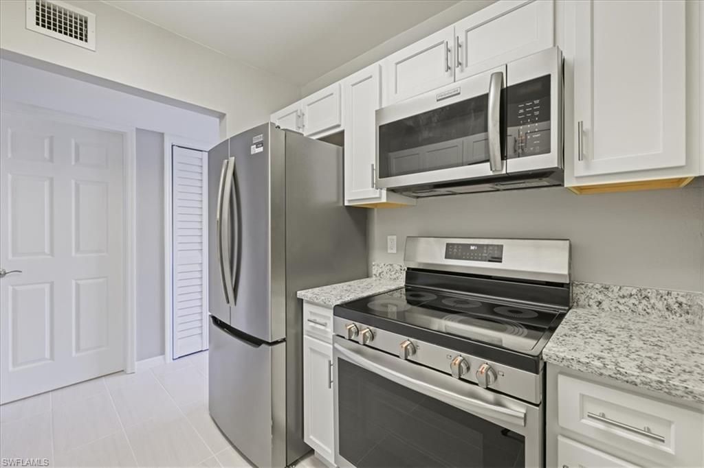 3225 E Riverside Dr, Unit 63F, Fort Myers, FL 33916 Photo