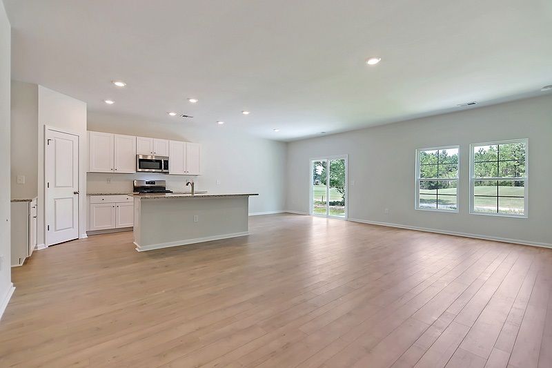 1191 Tibetan St. Photo 11